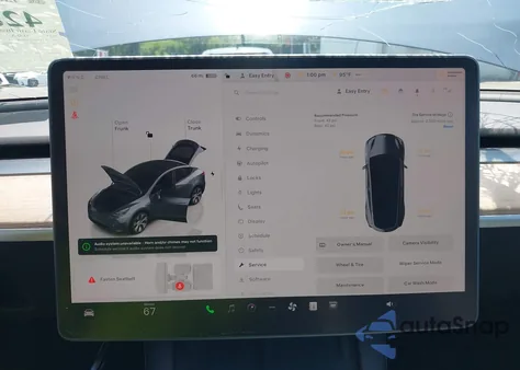 2023 Tesla Model Y Awd/Long Range Dual Motor All-Wheel Drive z USA, uszkodzony, nr VIN 7SAYGDEE3PA183786